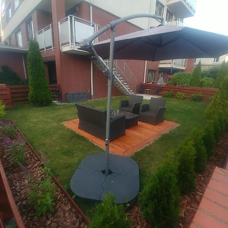 Apartament Jantar Z Ogrodem Kołobrzeg Kültér fotó