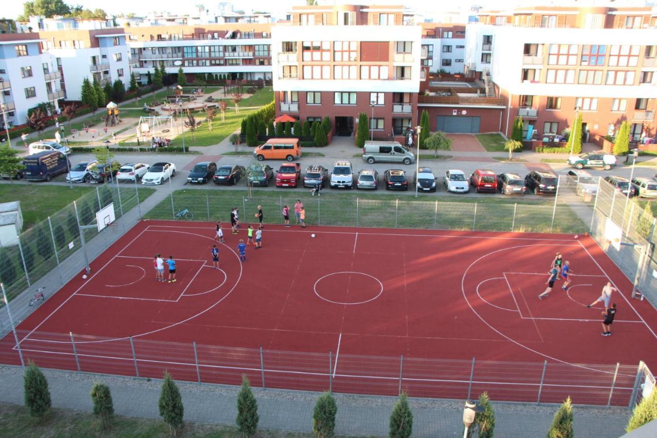 Apartament Jantar Z Ogrodem Kołobrzeg Kültér fotó